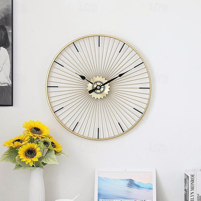  Horloge de salon en fer forgé doré, horloge murale créative minimaliste nordique, décoration de luxe européenne pour chambre à coucher, 24 pouces