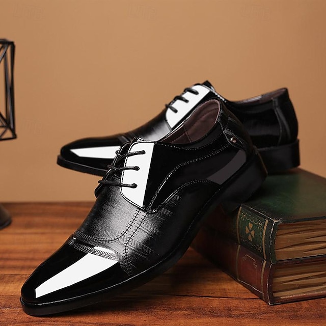  Homens Oxfords Sapatos Derby Sapatos formais Sapatos de vestir Sapatos de couro envernizado Caminhada Negócio Cavalheiro Britânico Casamento Escritório e Carreira Festas & Noite Couro Ecológico Com