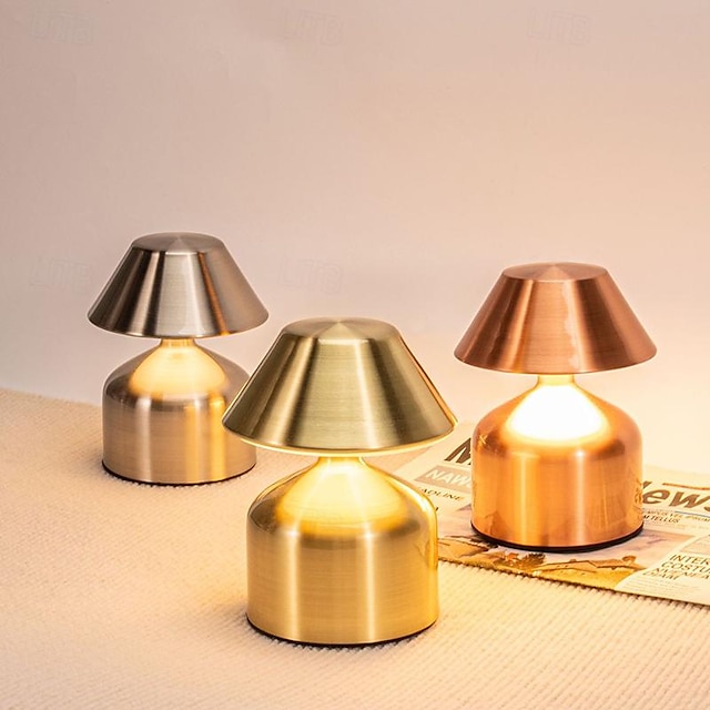  Metalowa lampa stołowa w kształcie grzybka o średnicy 5,5 cala, ładowana z możliwością przyciemniania w trzech kolorach, lampa na biurko w sypialni, salonie