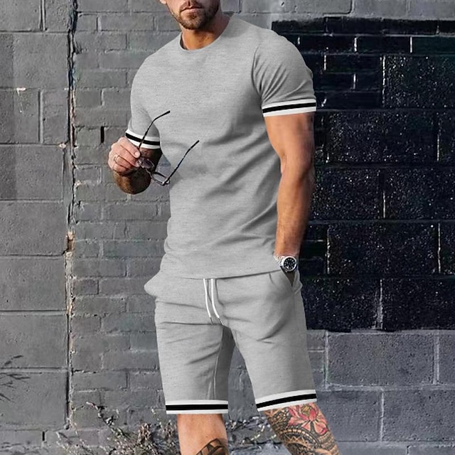  男性用 Tシャツスーツ ショーツとTシャツのセット 2 ピースの衣装 カラーブロック 縞柄 クルーネック デイリーウェア バケーション 半袖 2個 衣類 ファッション カジュアル