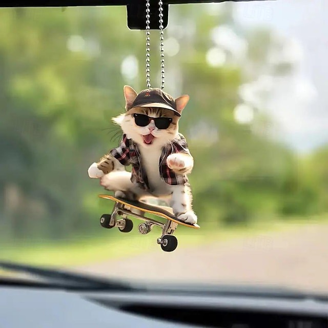  アクリル製の車用吊り下げ飾り - あなたの車に楽しさを加えるクールな2Dスケートボード猫のデザイン