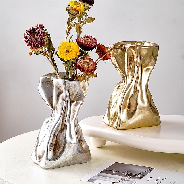  goud en zilver geplooide harsvaas - elegant interieuraccent met oppervlak verguld in bladgoud en zilver - perfect voor tafelbladweergave
