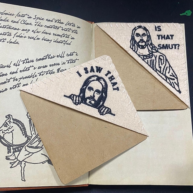  semn de carte Isus - peeking Iisus - pagina triunghiulară din pâslă brodat semn de carte colț cusut cadou pentru iubitorul de cărți cadou pentru iubitorul de cărți pentru ziua de Paști