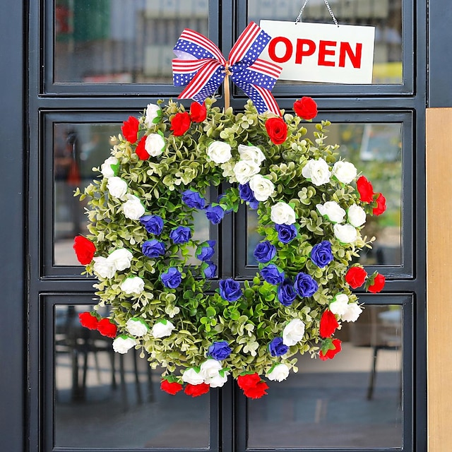  ghirlanda di fiori freschi per il giorno dell'indipendenza - ghirlanda sulla porta d'ingresso per celebrare il giorno dell'indipendenza americana per il giorno della memoria/il 4 luglio