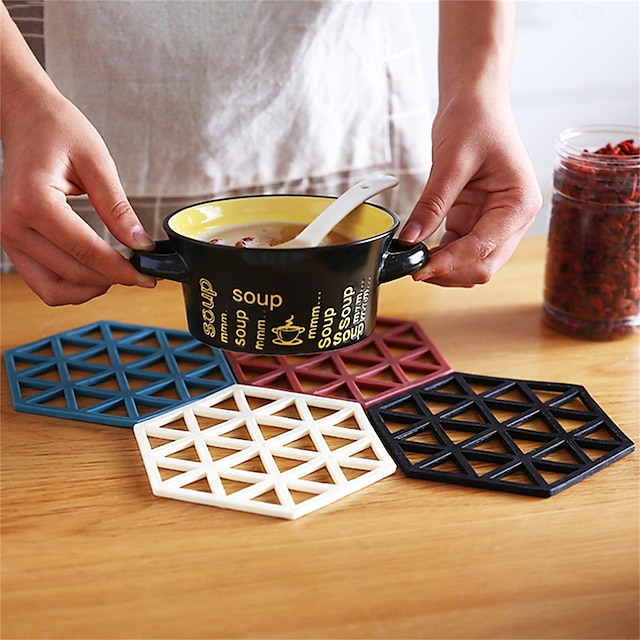  6pcs Creative Hollow Hexagonal Silicone Table Mats Insulation Mats Anti Scalding Mats Bowl Mats Household Kitchen Cup Mats Kitchen Dining Table Gathering Party Supplies