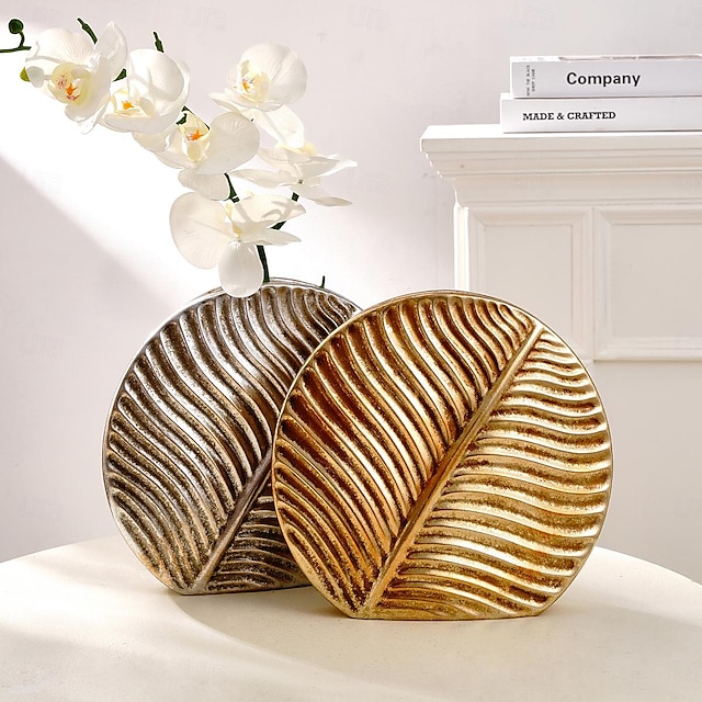  vaso de resina vintage com design de folha circular - adornado com detalhes em folha de ouro e prata, realçando a decoração da sua casa com um toque elegante de luxo