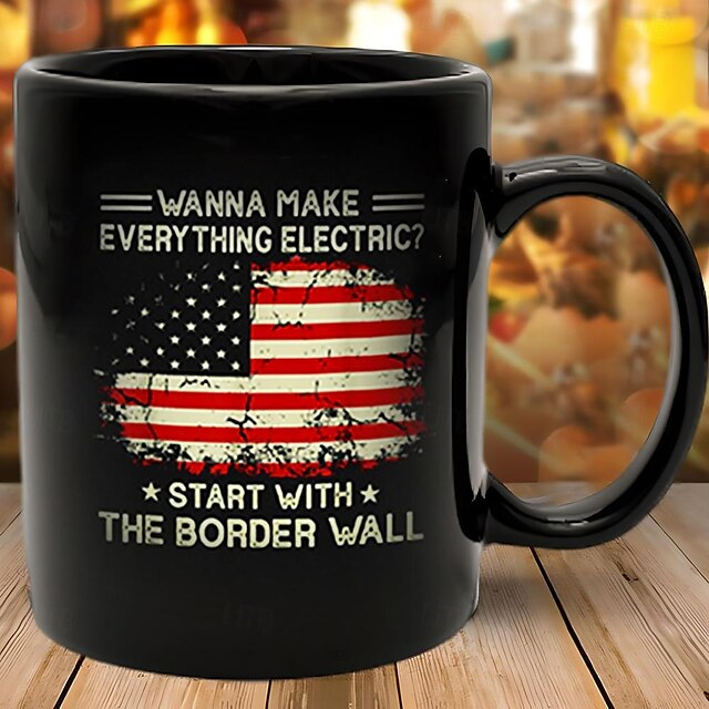  すべてを電動化したい 国境の壁から始める アメリカの国旗 面白いマグカップ 黒い陶器のメッセージシリーズマグカップ &カップ