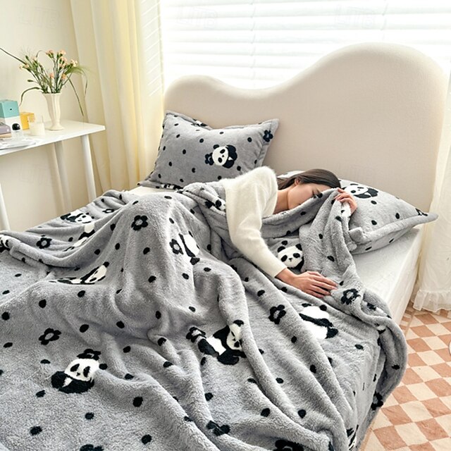  Couverture de lit en velours de coton avec motif panda - ultra douce et confortable pour un confort en toute saison - imprimé panda adorable et fantaisiste - parfait pour ajouter une touche de fun à votre chambre