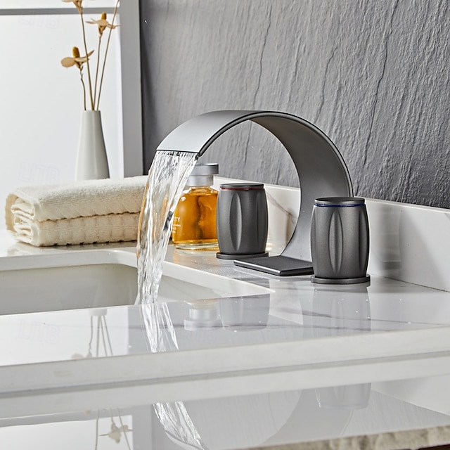 HOIGY Wasserfall Waschbeckenarmatur – Gebürstetes Nickel, 3-Loch, Mit Pop-Up-Ablauf