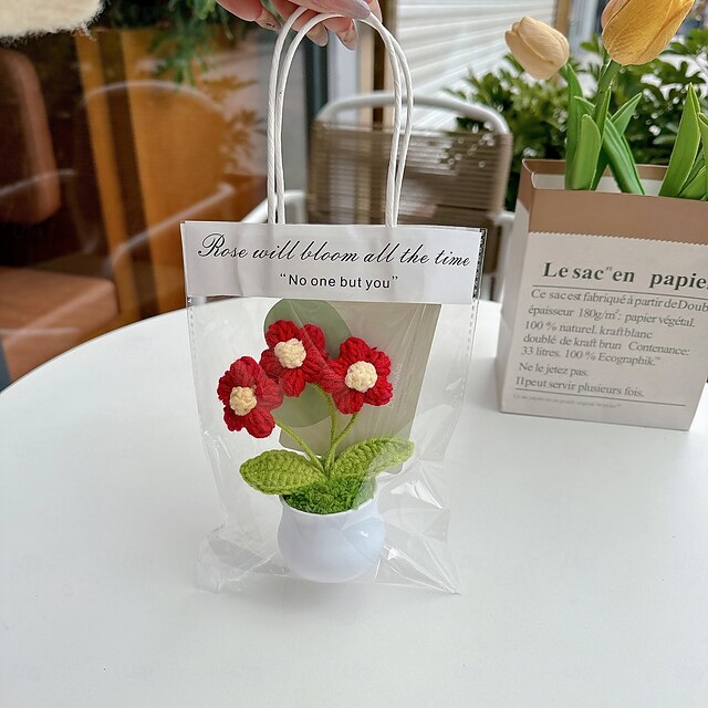 1pc Knitted Potted Bouquet, Includes Bag and Greeting Card, Adorable
