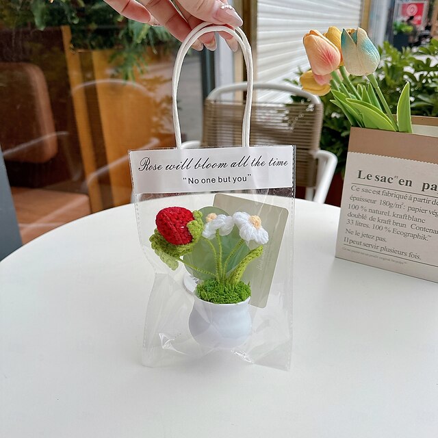 1pc Knitted Potted Bouquet, Includes Bag and Greeting Card, Adorable