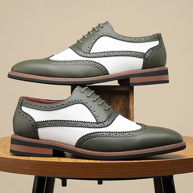  ανδρικά καφέ και λευκά δερμάτινα oxford παπούτσια – λεπτομέρειες brogue με μύτη στο φτερό, vintage επίσημα παπούτσια για γάμους, επαγγελματικούς λόγους και ειδικές περιστάσεις