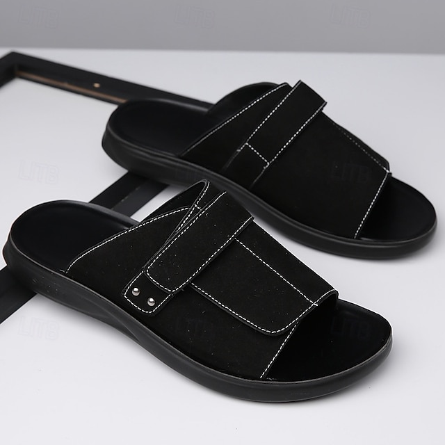  Herren-Sandalen aus hellbraunem Wildleder – verstellbarer Riemen, leichtes, bequemes Slip-On-Modell für den lässigen Sommer und den Gebrauch im Innenbereich