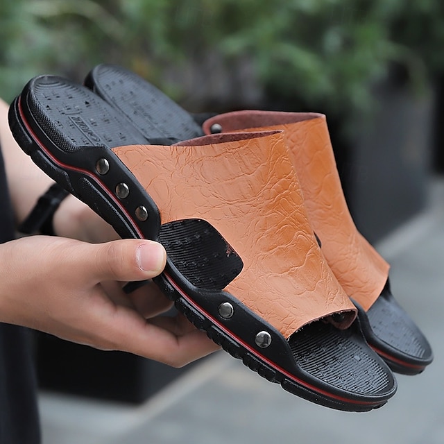  lässige braune Slide-Sandalen für Herren mit Krokoprägung und strapazierfähiger Gummisohle – bequeme Outdoor-Schuhe für Sommer, Strand und Alltag