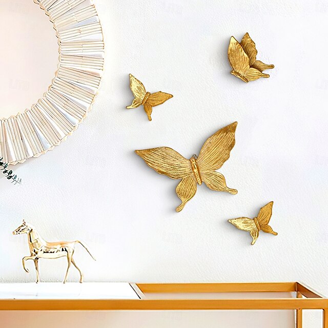  Decorazione da parete a forma di farfalla dorata da 4 pezzi, ornamento da appendere in resina ABS fatto a mano, elegante decorazione da parete a forma di farfalla 3D per soggiorno, camera da letto,