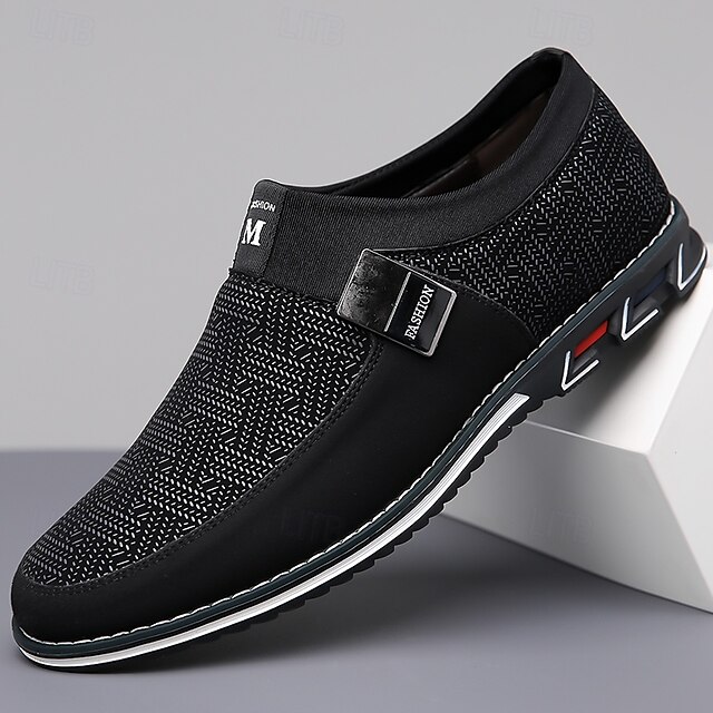  svarta slip-on sneakers för män med texturerad design – bekväma skor för vardags- och vardagsbruk