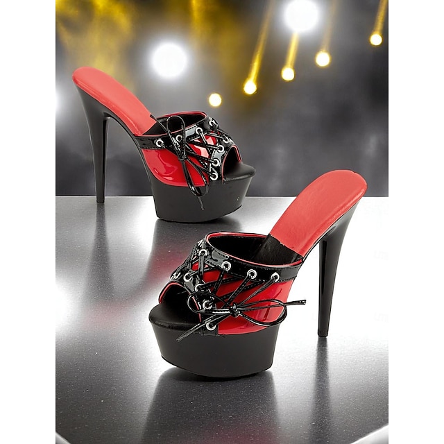 mules à plateforme rouges et noires pour femmes – talons à lacets en cuir verni pour les tenues de club et le style de vie nocturne d'inspiration punk des années 1980