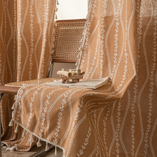  Boho-gardiner tryckt bomullslinne stångfick vintage gårdshus bohemiska tofsar fönsterbehandling 1 panel terracotta rand blommor för sovrum matsal