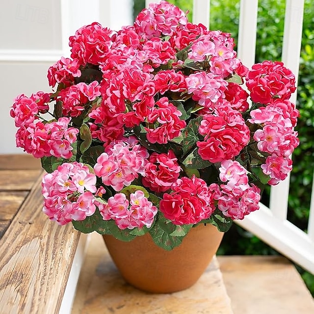  6 paquetes de flores artificiales de geranio para decoración al aire libre (maceta no incluida), flores de geranios de seda con aspecto resistente a los rayos UV, plantas artificiales reales para puerta de entrada, jardín, porche, jardinera, patio, balcón