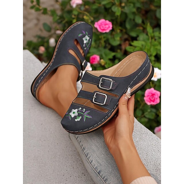  Mules con correa de hebilla recortada y bordado para mujer: zapatos casuales florales de inspiración vintage, ideales para paseos de primavera y estilo diario.