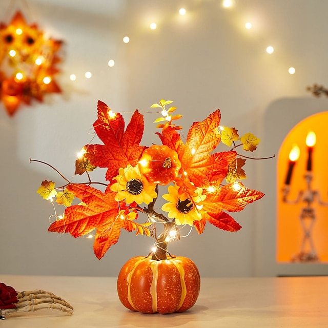  Décoration de bureau d'automne d'Halloween avec fausse citrouille, baies rouges, feuilles d'érable et lumières LED pour le festival des récoltes d'automne, décoration de scène d'Halloween effrayante