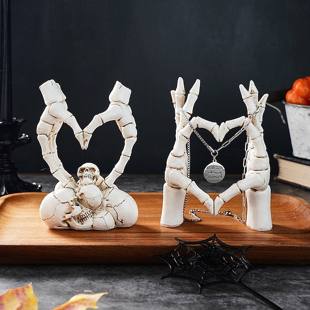  Halloween Resin Skeleton Heart Hands Decor, Skull Head with Skeleton Hands Forming Heart Shape, Spooky Tabletop Decoration for Halloween Party and Home Holiday Display