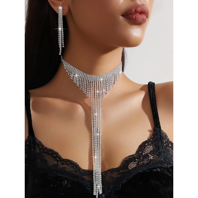  Dámská sada třpytivých šperků s kamínky - stříbrný náhrdelník choker a dlouhé střapcové náušnice, okouzlující výrazné doplňky pro večerní taneční a koktejlové večírky