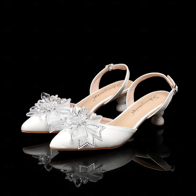 Tocuri slingback din satin alb pentru femei – detalii cu flori de cristal, design elegant cu vârf ascuțit, perfecte pentru nunți și ocazii formale