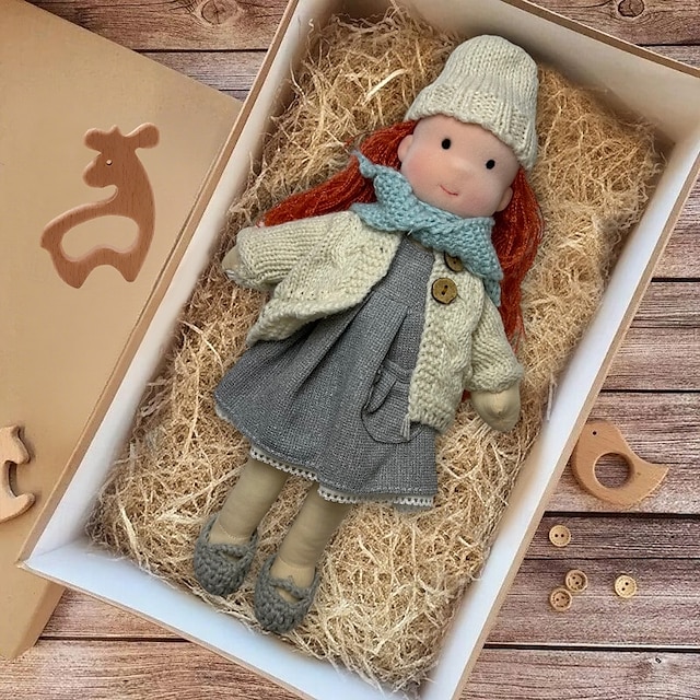  handgemaakte Waldorfpop babymeisje met kledingsets - 11,8 inch zachte pluchen pop voor peuters, ideaal kerstcadeau voor kinderen