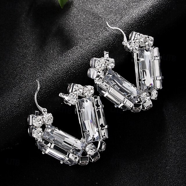 Women's Hoop Earrings Geometrical Precious Fashion Simple Imitation Diamond Earrings Jewelry Silver For Wedding Party Work Daily 1 Pair4