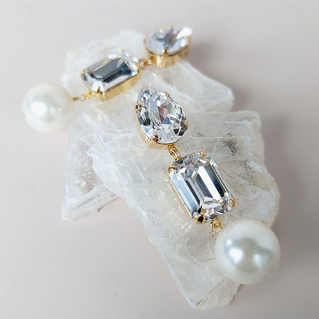  Women's Stud Earrings Geometrical Drop Precious Elegant Fashion Simple Imitation Pearl Imitation Diamond Earrings Jewelry Silver / Gold For Wedding Party Work Daily 1 Pair