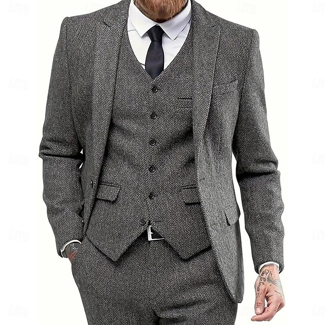 Men's Business Casual Tweed Suits Peaked Lapel Dark Grey Formal Herringbone Tailored Fit 3 Piece Single Breasted Three-buttons2