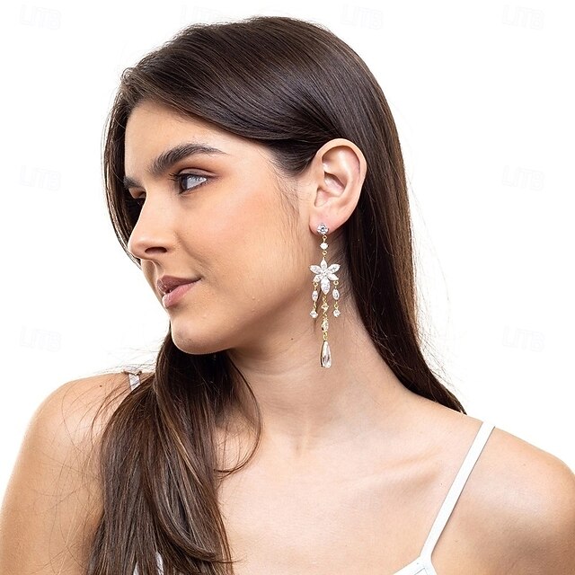 Women's Stud Earrings Tassel Fringe Butterfly Precious Elegant Fashion Imitation Diamond Earrings Jewelry Silver / Golden For Wedding Party Festival 1 Pair4