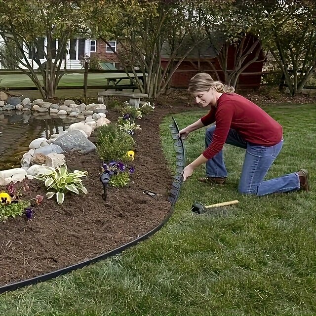 Easy Install Black PE Plastic Garden Edging Kit with Stakes - Durable ...