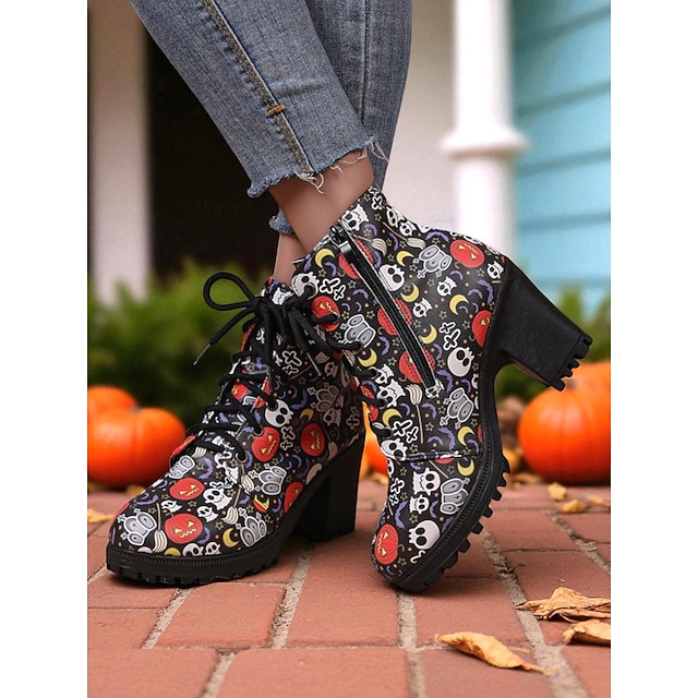  Botas femininas de salto grosso com estampa de Halloween e cadarço – botas de combate estilo gótico com estampa de caveira e abóbora assustadora para festas à fantasia e streetwear de outono