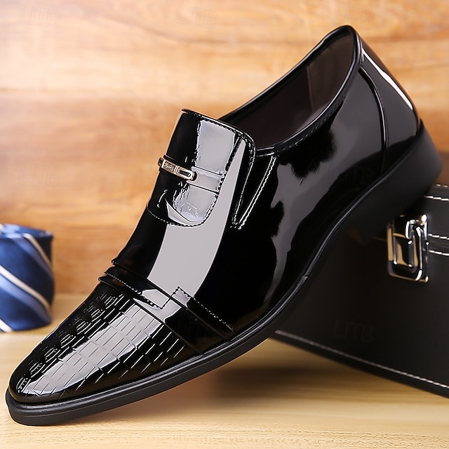  Glansiga svarta lackloafers för män med spänne – eleganta finskor för formella evenemang och bröllop