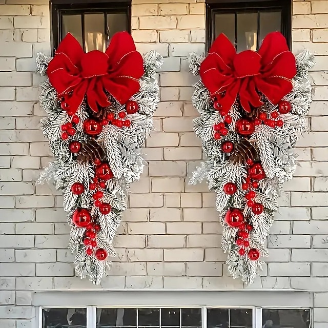  Julekranshengende dekorasjon med rød sløyfe og grønne blader, elegant trappe- og dørpynt, slitesterk plast for innendørs og utendørs juledekor, perfekt til jul, bryllup, fester, Thanksgiving og
