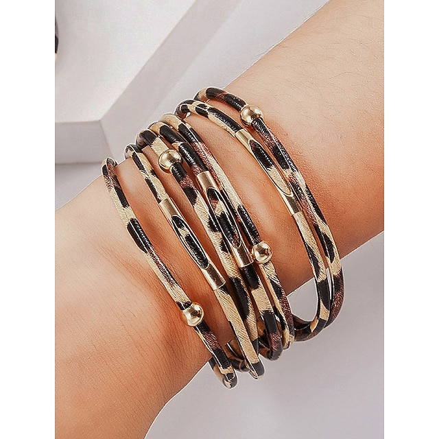  Bracelet de Noël rouge multicouche pour femme avec fermoir magnétique doré, bijoux manchette scintillants pour fêtes et tenues festives