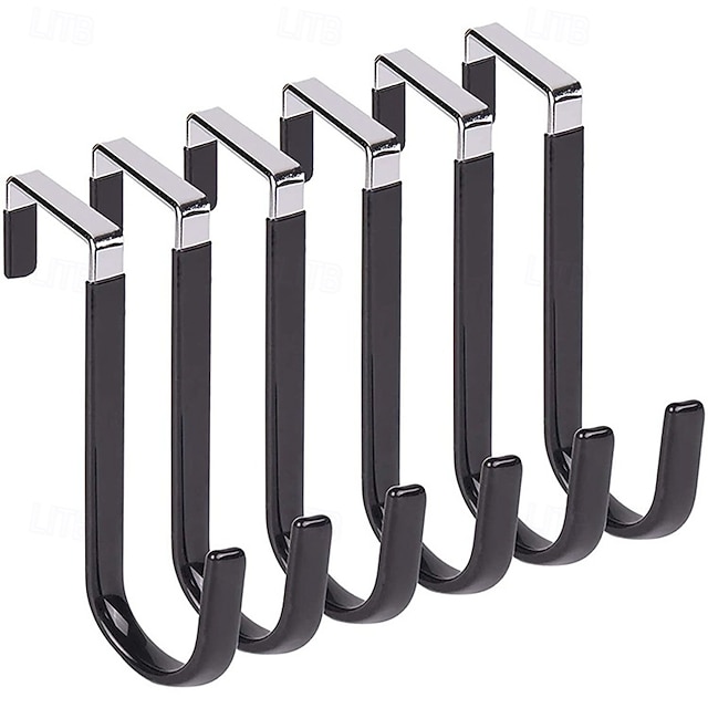  6 kpl oven yläpuolella olevia koukkuja, poraamattomat kumipäällysteiset oven takakoukut, jälkiä jättämättömät vaatteiden ja hattujen ripustimet kylpyhuoneeseen, makuuhuoneeseen, keittiöön ja