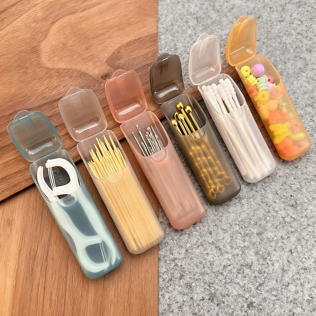  4/6 ks přenosných úložných krabiček (náhodná barva), organizér na malé díly, cestovní párátka, dentální nit, přihrádky na pilulky a šperky, pouzdra na jehly s vatovými tyčinkami, domácí cestovní