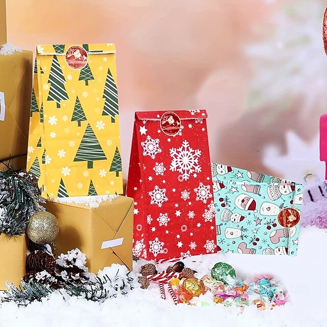 24/48PCS Christmas Gift Bags with Stickers, 8 Assorted Designs ...