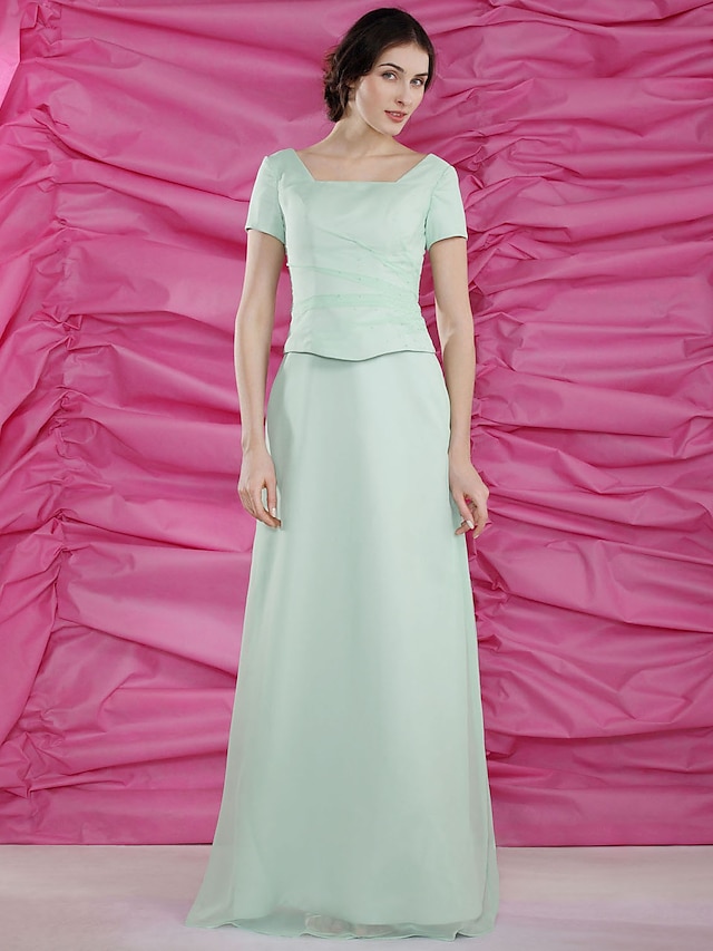  Sheath / Column Mother of the Bride Dress Elegant Square Neck Floor Length Chiffon Short Sleeve with Beading Side Draping 2022