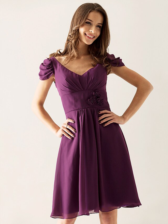  A-Line / Princess V Neck Knee Length Chiffon Bridesmaid Dress with Draping / Flower by