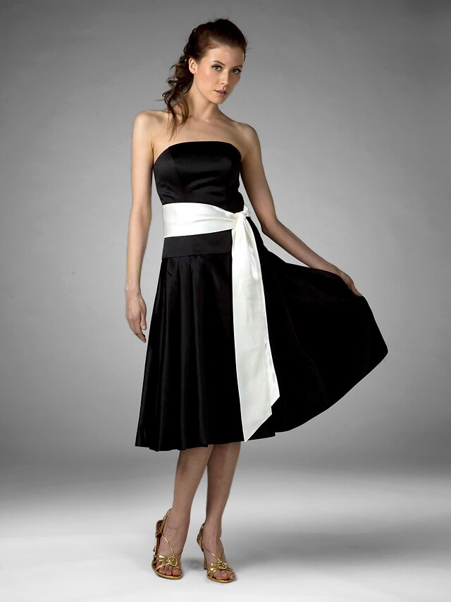  Ball Gown / A-Line Bridesmaid Dress Strapless Sleeveless Color Block Knee Length Satin with Sash / Ribbon 2022