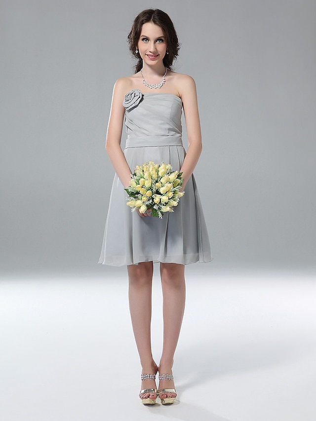  Princess / A-Line Bridesmaid Dress Strapless Sleeveless Knee Length Chiffon with Side Draping / Flower 2022