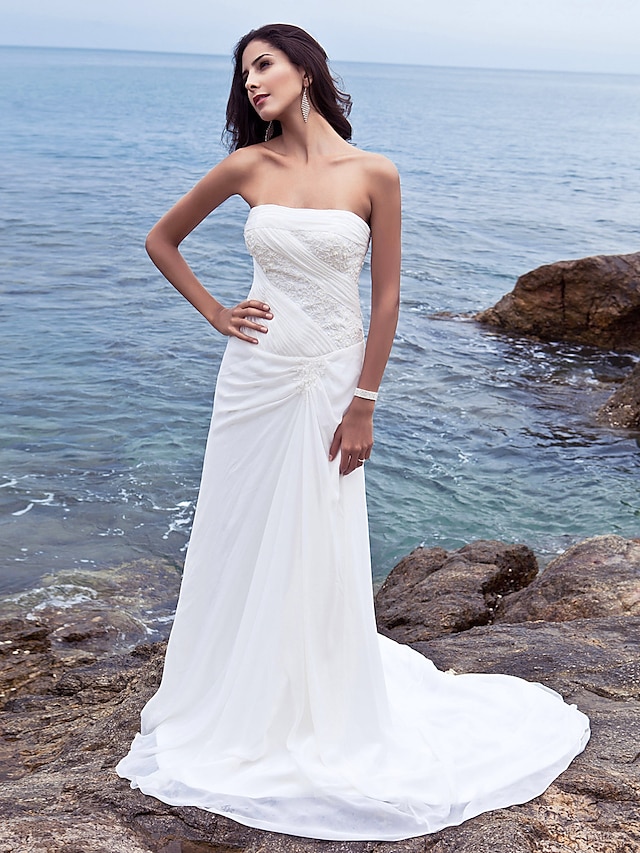  Wedding Dresses Sheath / Column Strapless Strapless Court Train Chiffon Bridal Gowns With Side-Draped 2024