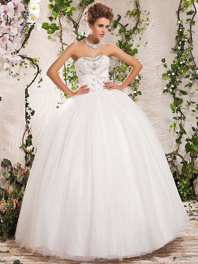  Ball Gown Wedding Dresses Strapless Sweetheart Neckline Floor Length Tulle Sleeveless Sparkle & Shine with Crystal Beading Criss-Cross 2020