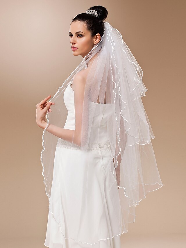  Four-tier Tulle Waltz Length Veil