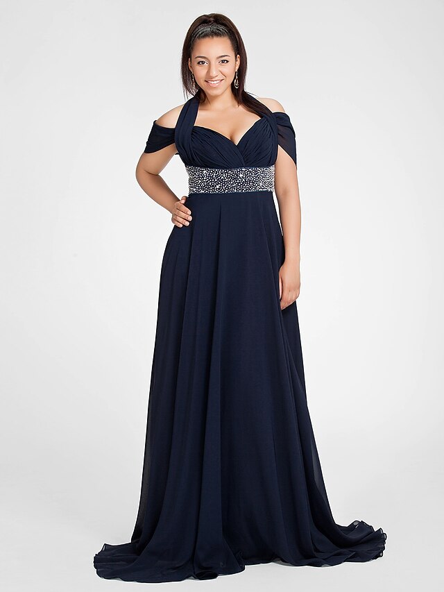  Eng anliegend Elegant Offener Rücken Abiball Formeller Abend Kleid Halter Kurzarm Pinsel Schleppe Chiffon mit Gerafft Perlenstickerei 2020