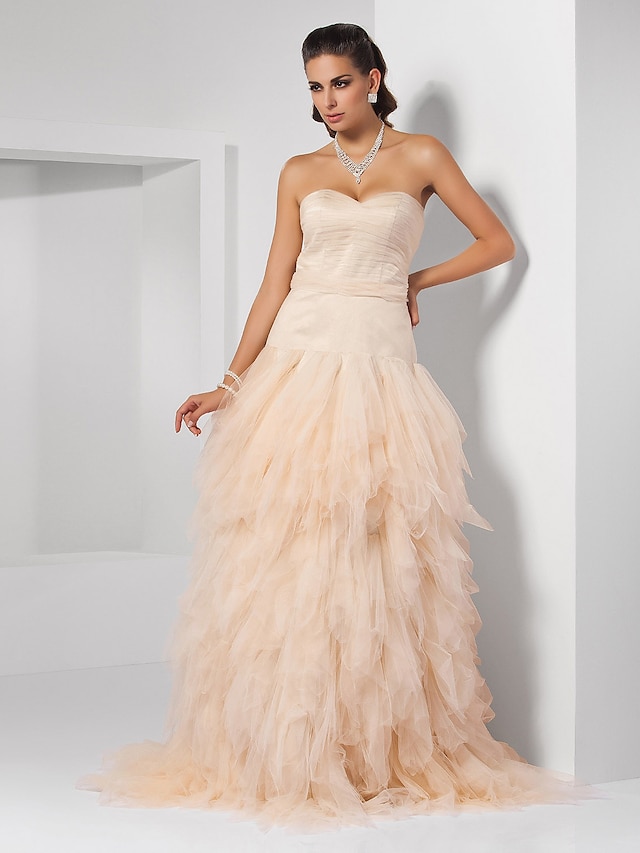  Ball Gown Strapless / Sweetheart Neckline Sweep / Brush Train Tulle Vintage Inspired Prom / Formal Evening Dress with Cascading Ruffles / Ruched by TS Couture®
